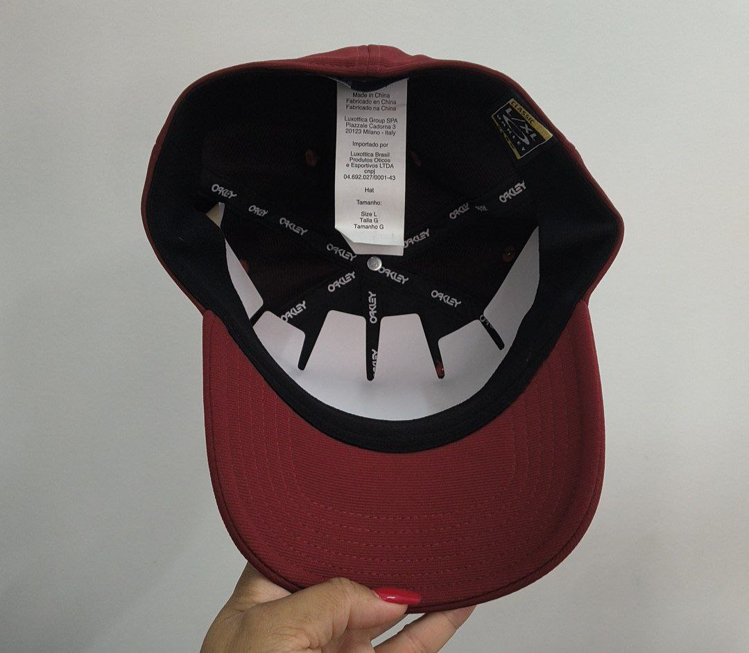 Boné Oakley 6 Panel Stretch Metallic Masculino TAMANHO L/XL - Imagem 2