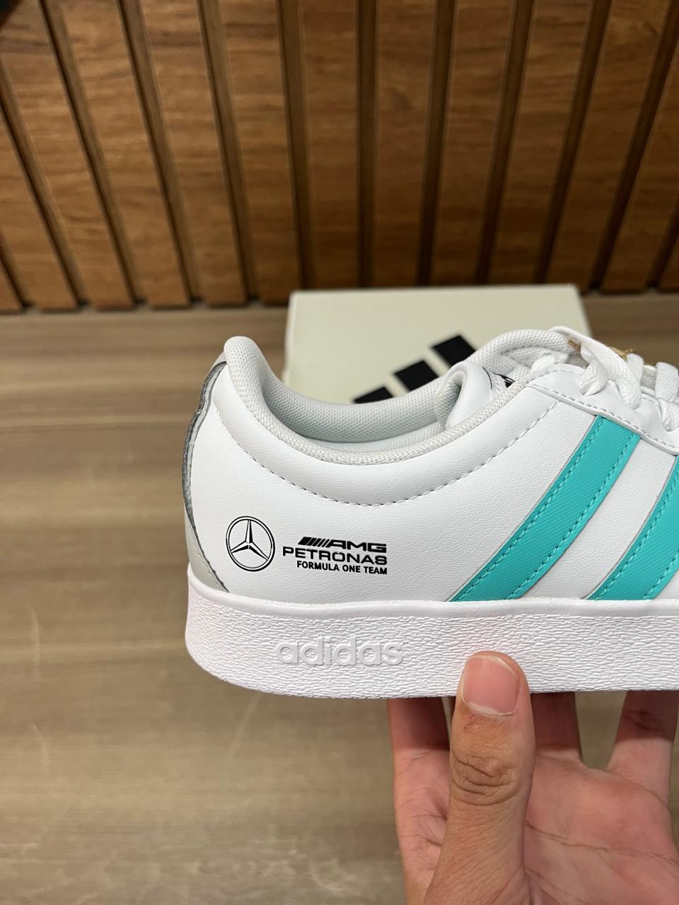 Tênis Adidas Mercedes Amg Petronas Fórmula 1 Team Vl Court Base - Branco - Imagem 4