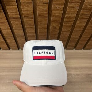 boné tommy hilfiger plaquinha