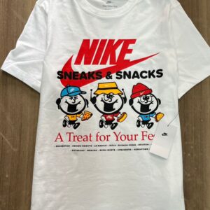 Camiseta Nike 'Sneaks & Snacks