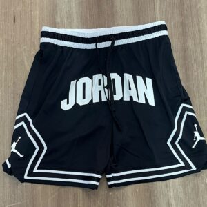 Shorts Jordan Diamond Letreiro